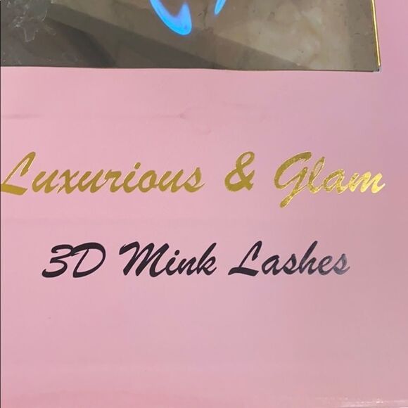 💕3D Mink Lashes💕  - Picture 2 of 3